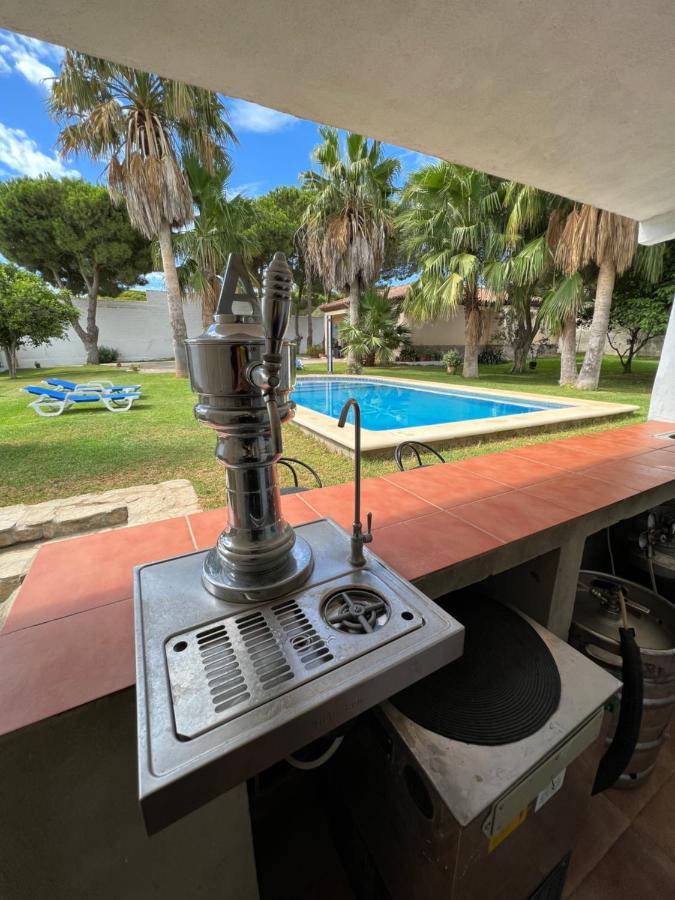 Chalet En La Barrosa, Piscina+Bbq+Grifo De Cerveza 奇克拉纳－德拉弗龙特拉 外观 照片