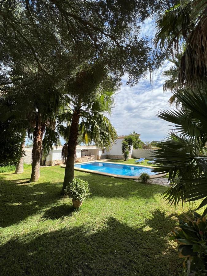 Chalet En La Barrosa, Piscina+Bbq+Grifo De Cerveza 奇克拉纳－德拉弗龙特拉 外观 照片