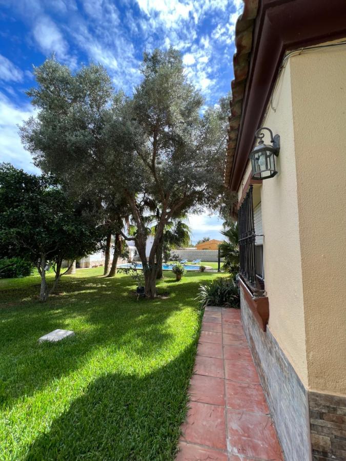 Chalet En La Barrosa, Piscina+Bbq+Grifo De Cerveza 奇克拉纳－德拉弗龙特拉 外观 照片